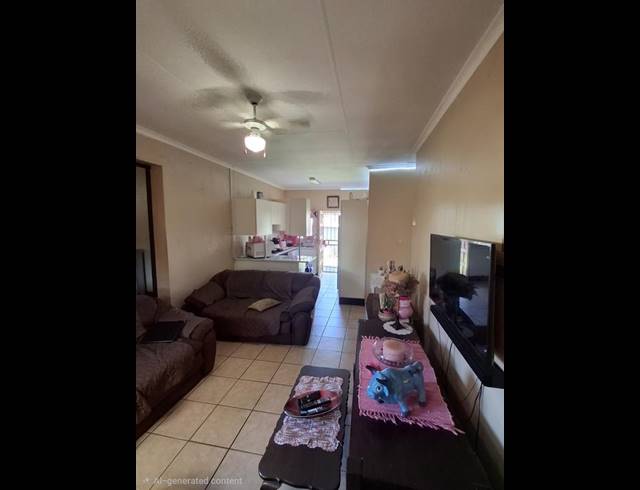 2 BEDROOM TOWNHOUSE FOR SALE IN THATCHFIELD
